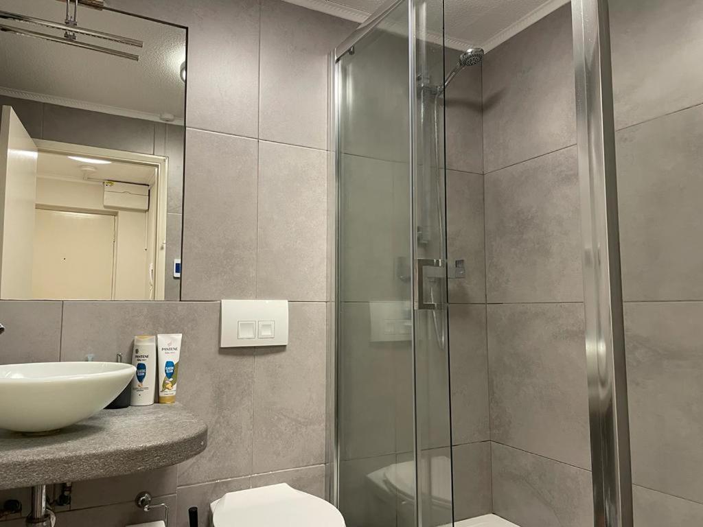 Morden Flat Close To Dlr Station With Free Parking Londýn Exteriér fotografie